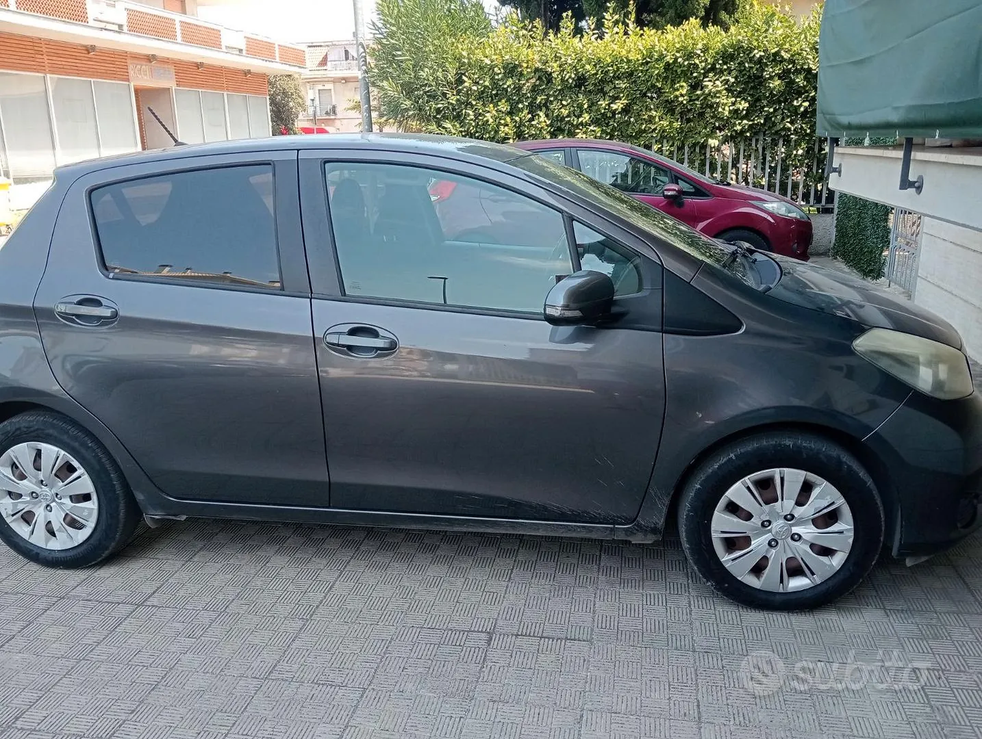 Toyota Yaris 2013 photo 3