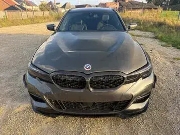 BMW 330I