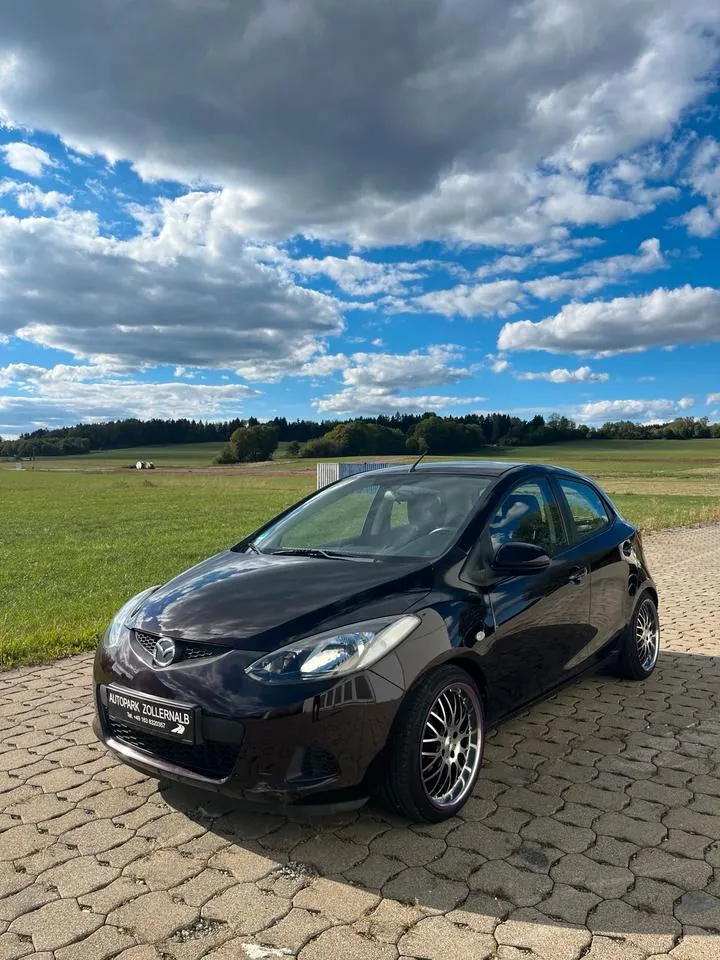 Mazda 2