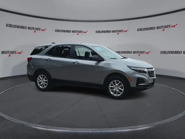 Chevrolet Equinox 2024 photo 2