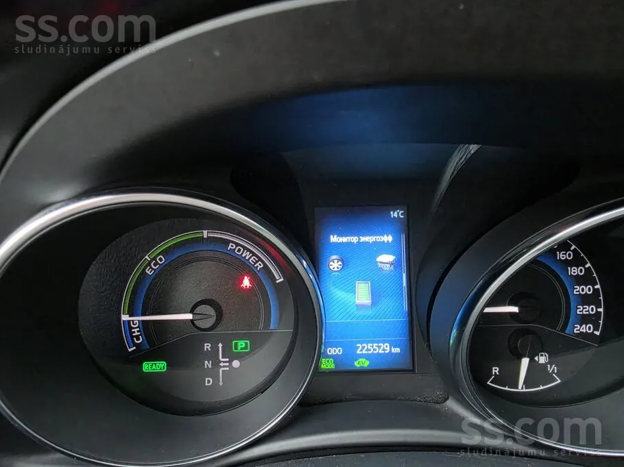 Toyota Auris 2015 photo 4