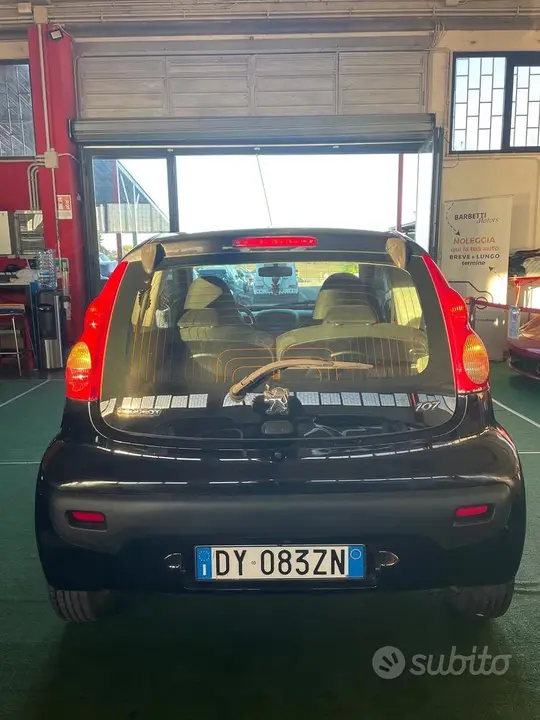 Peugeot 107 2010 photo 5