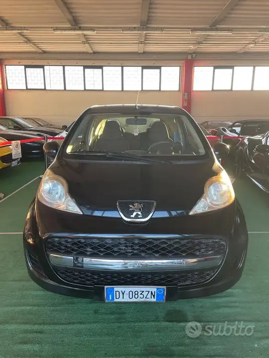 Peugeot 107 2010 photo 2