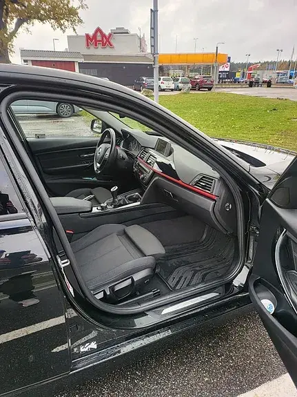 BMW 318D 2015 photo 3