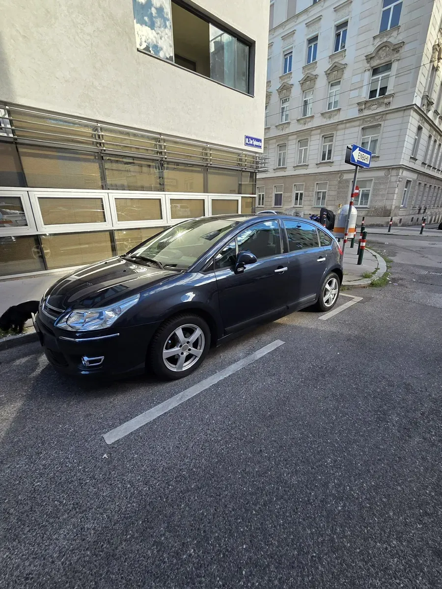 Citroen C4 2009 photo 3