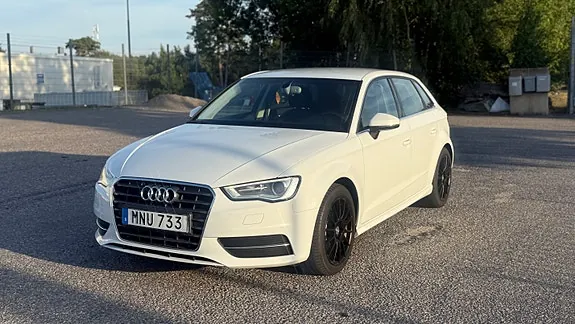 Audi A3 2014 photo 2