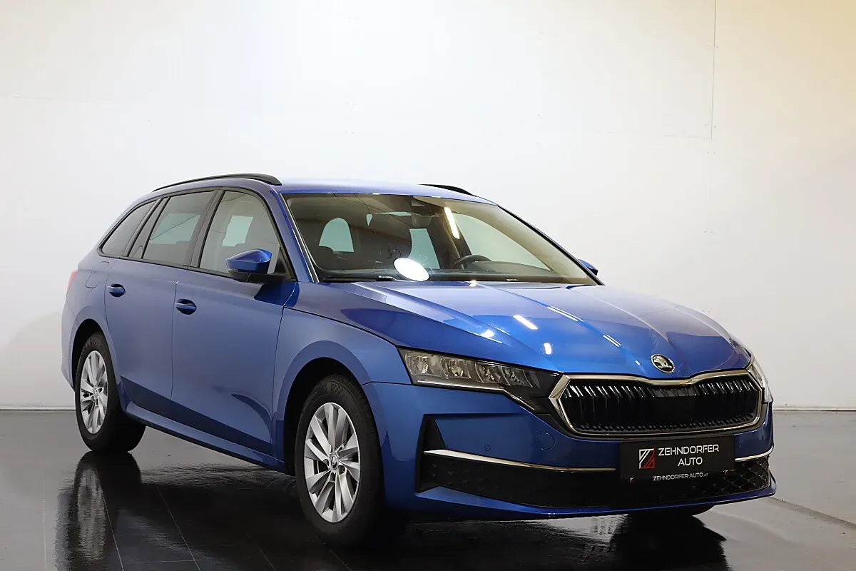 Skoda Octavia 2024 photo 2