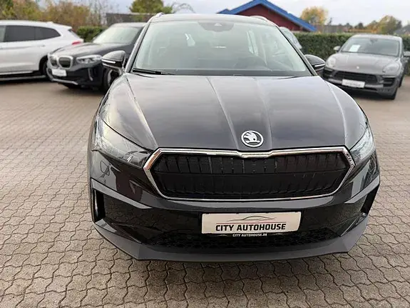 Skoda Enyaq 2022 photo 2