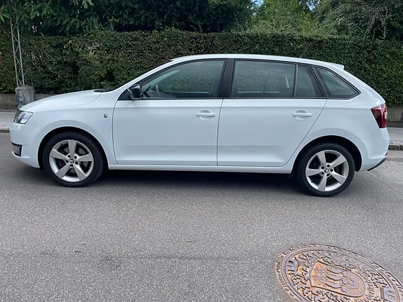 Skoda Rapid 2015 photo 2