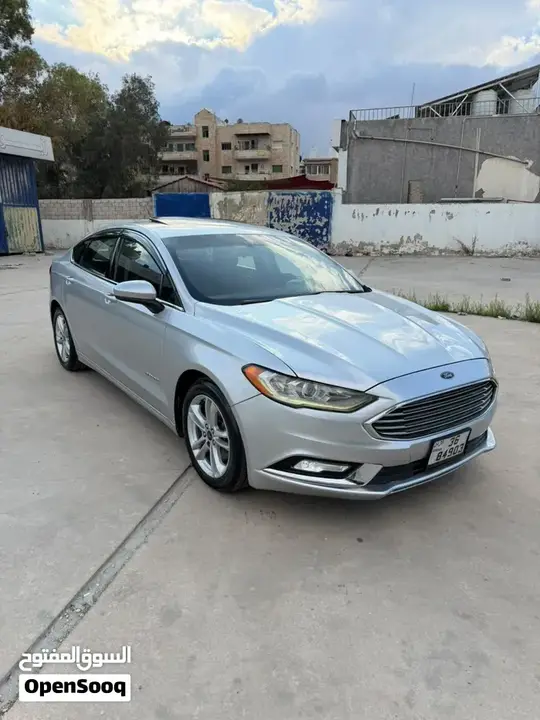 Ford Fusion 2018 photo 2