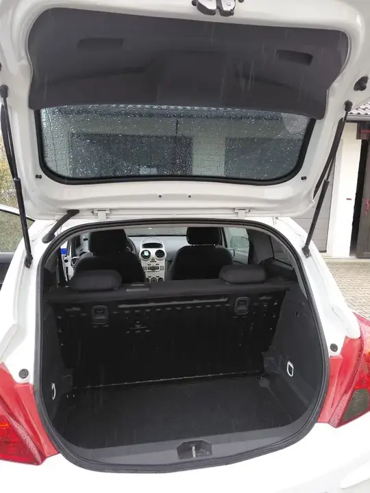Opel Corsa 2009 photo 3