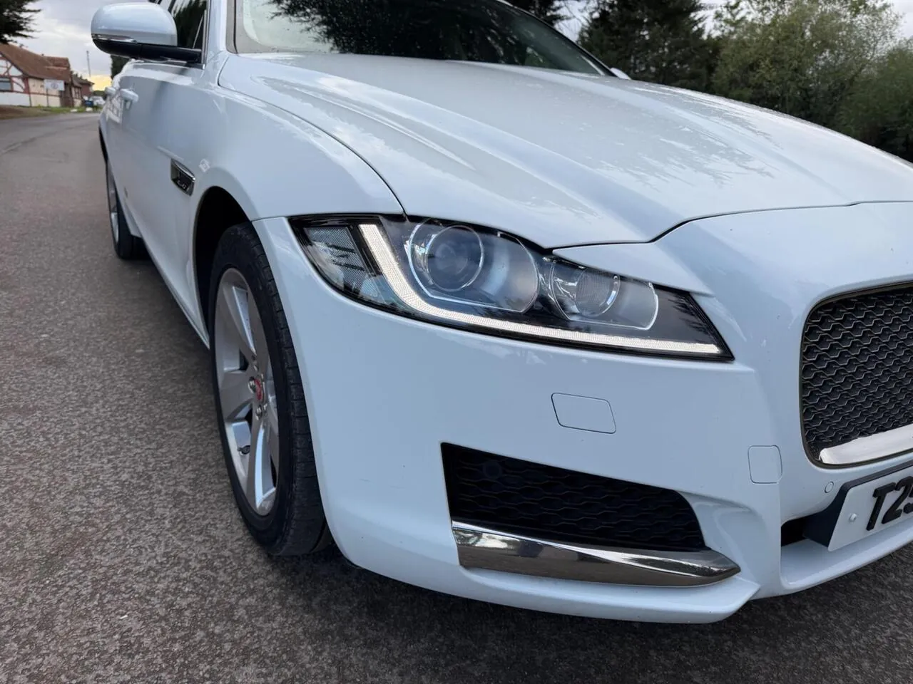 Jaguar Xf 2018 photo 5