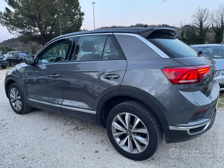 Volkswagen T-Roc 2021 photo 4