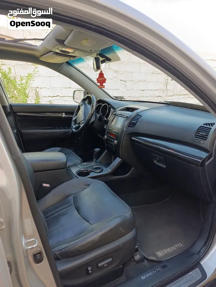 Kia Sorento 2013 photo 2