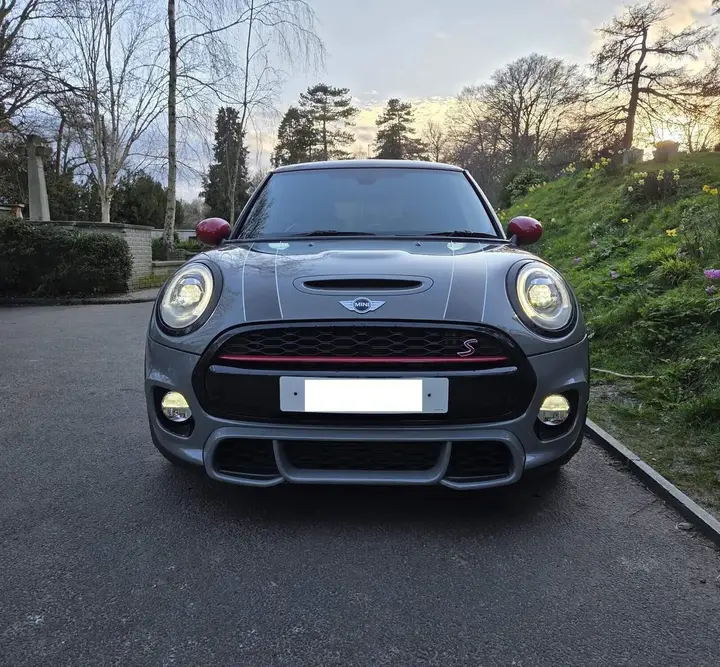 Mini Cooper S 2018 photo 2