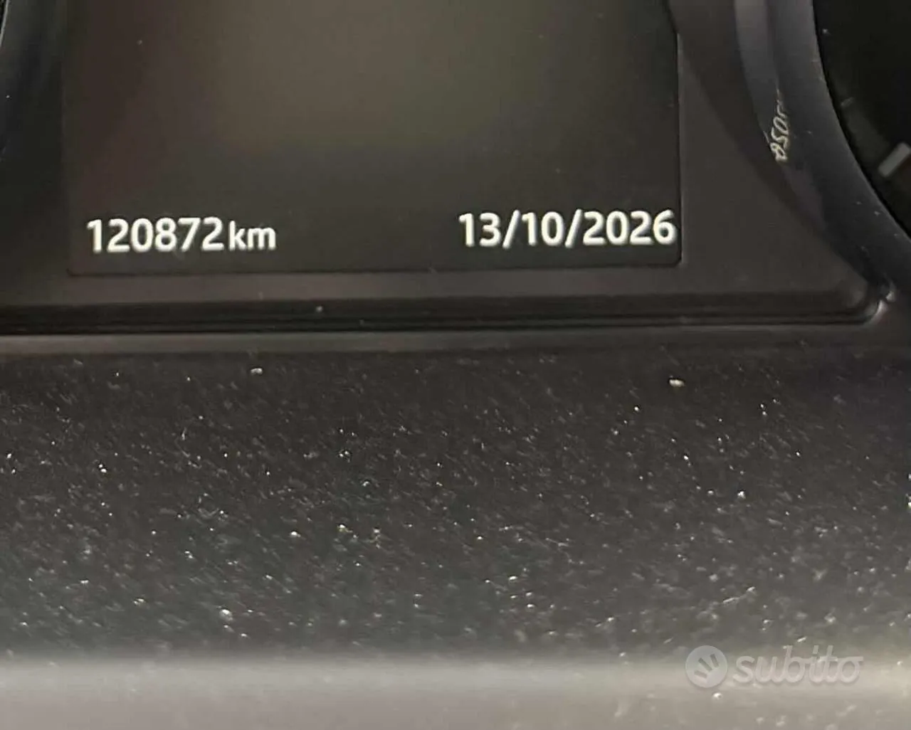 Land Rover Discovery Sport 2017 photo 2