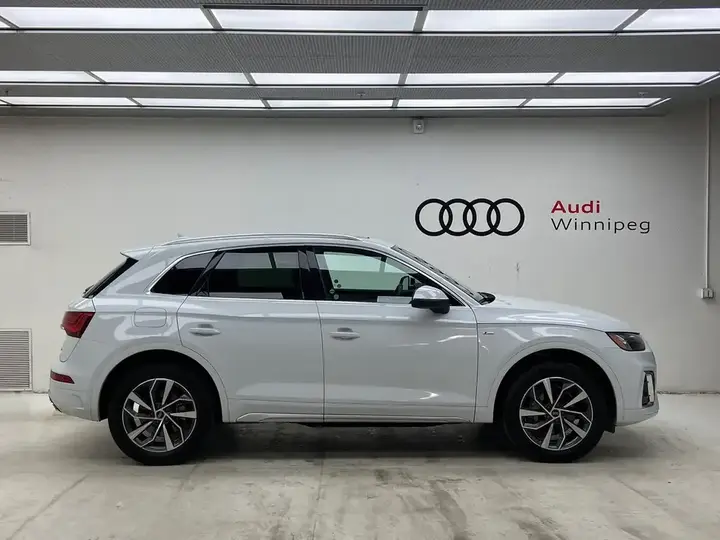 Audi Q5 2023 photo 3