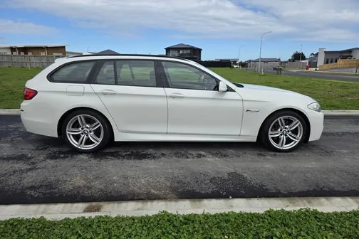 BMW 535I