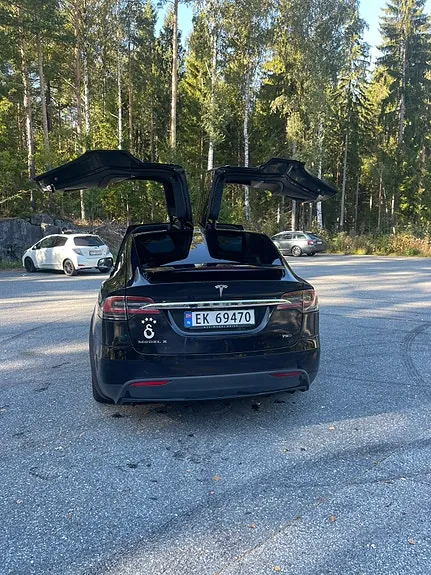 Tesla Model X 2018 photo 5