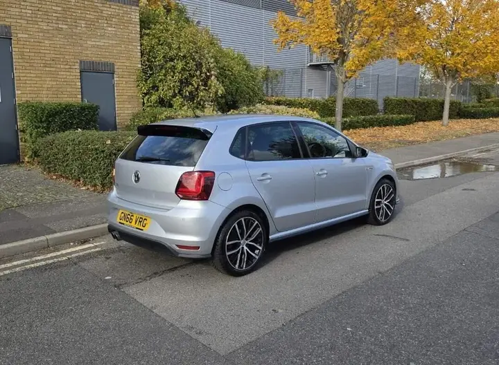 Volkswagen Polo 2016 photo 3
