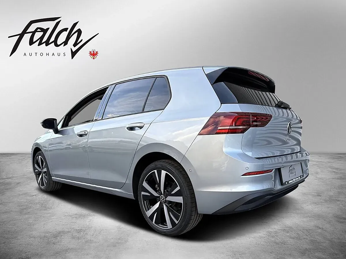 Volkswagen Golf 2026 photo 3