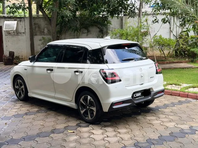 Suzuki Swift 2024 photo 4