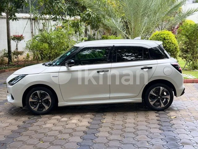 Suzuki Swift 2024 photo 3