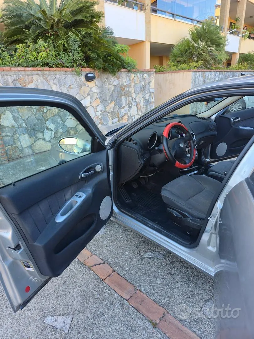 Alfa Romeo 156 2002 photo 2