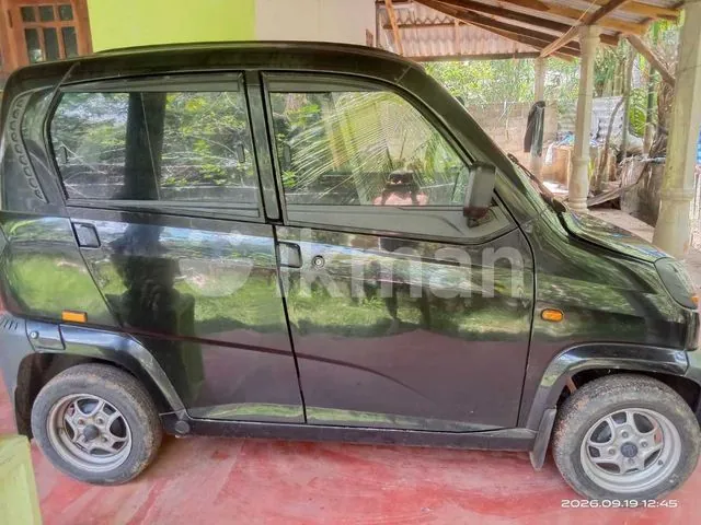 Bajaj Qute