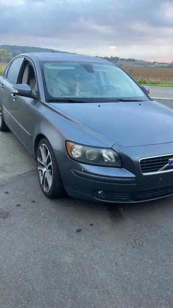 Volvo S40