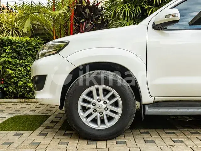 Toyota Fortuner 2014 photo 5