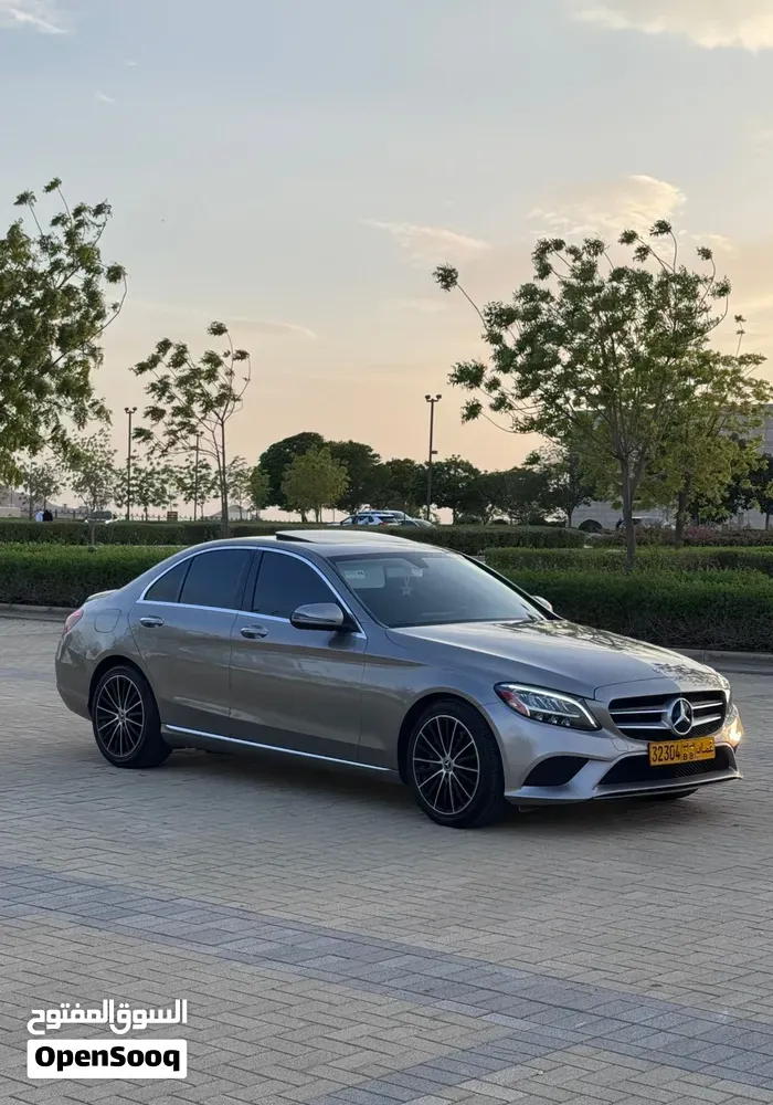 Mercedes-Benz C-Class 2019 photo 4