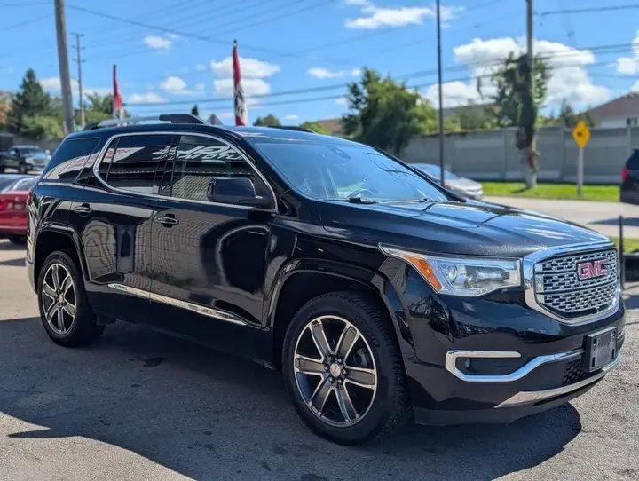 GMC Acadia 2018 photo 2