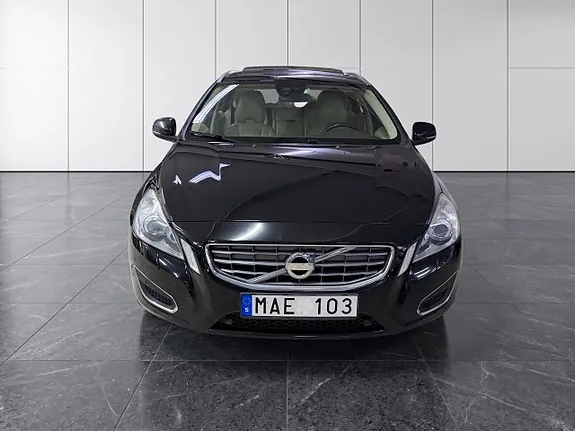Volvo V60 2012 photo 2