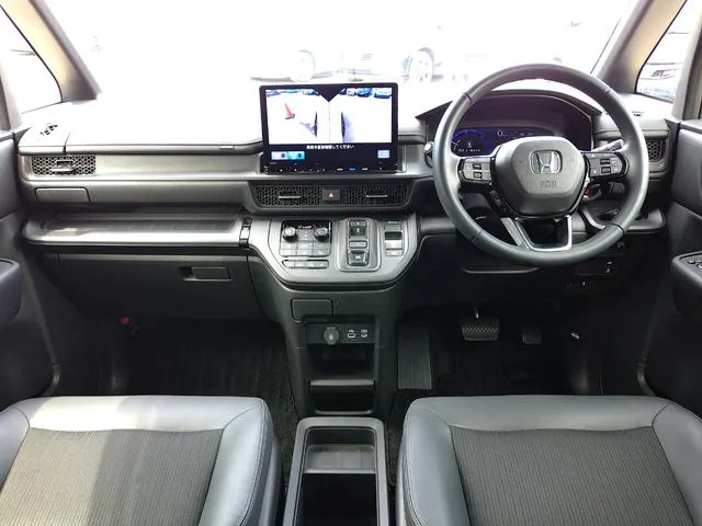 Honda Stepwgn 2023 photo 2