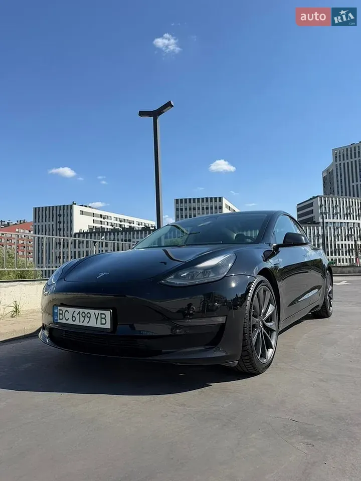 Tesla Model 3 2021 photo 3