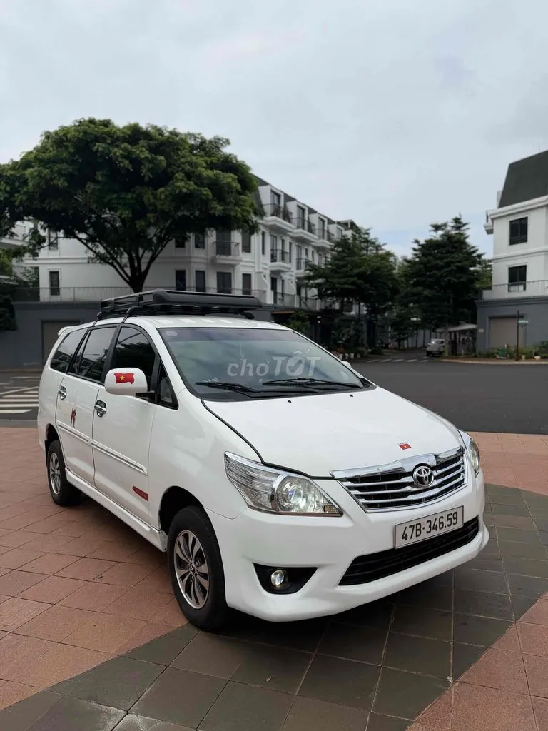 Toyota Innova 2013 photo 3