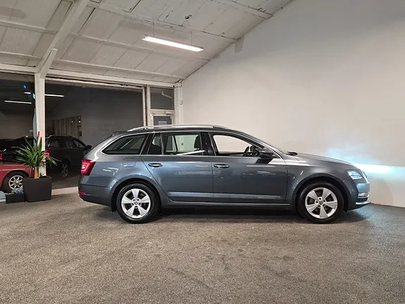 Skoda Octavia 2020 photo 3