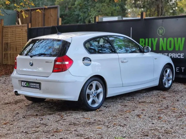 BMW 1 Series 2009 photo 5