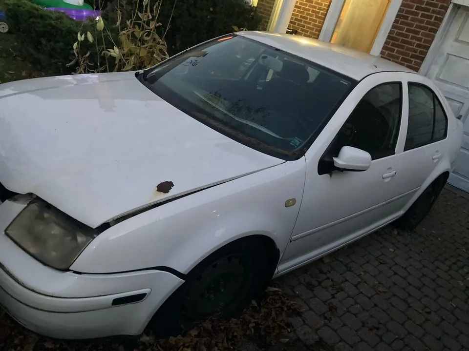 Volkswagen Jetta 2000 photo 3