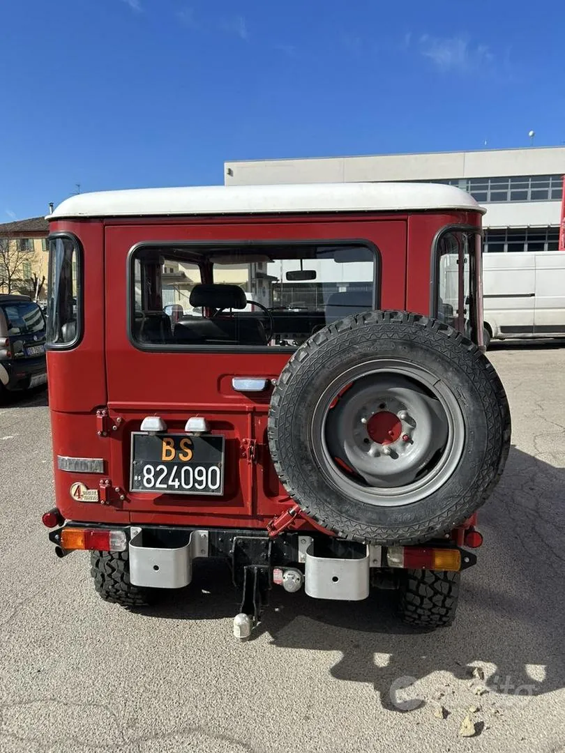 Toyota Land Cruiser
