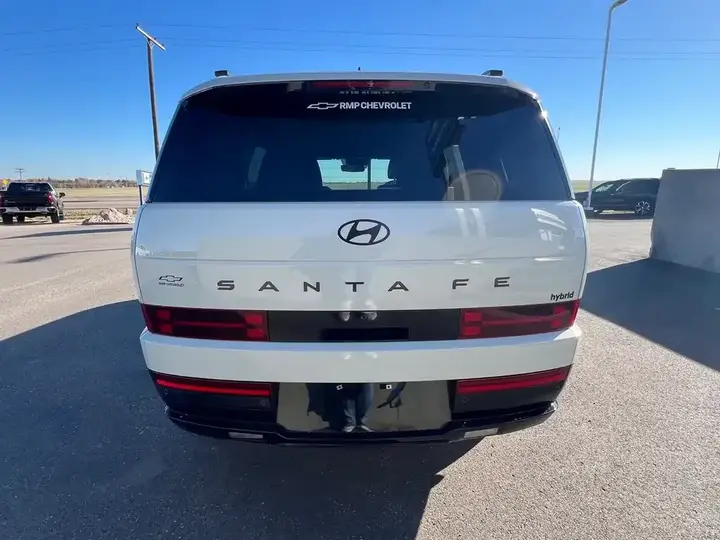 Hyundai Santa Fe 2026 photo 4