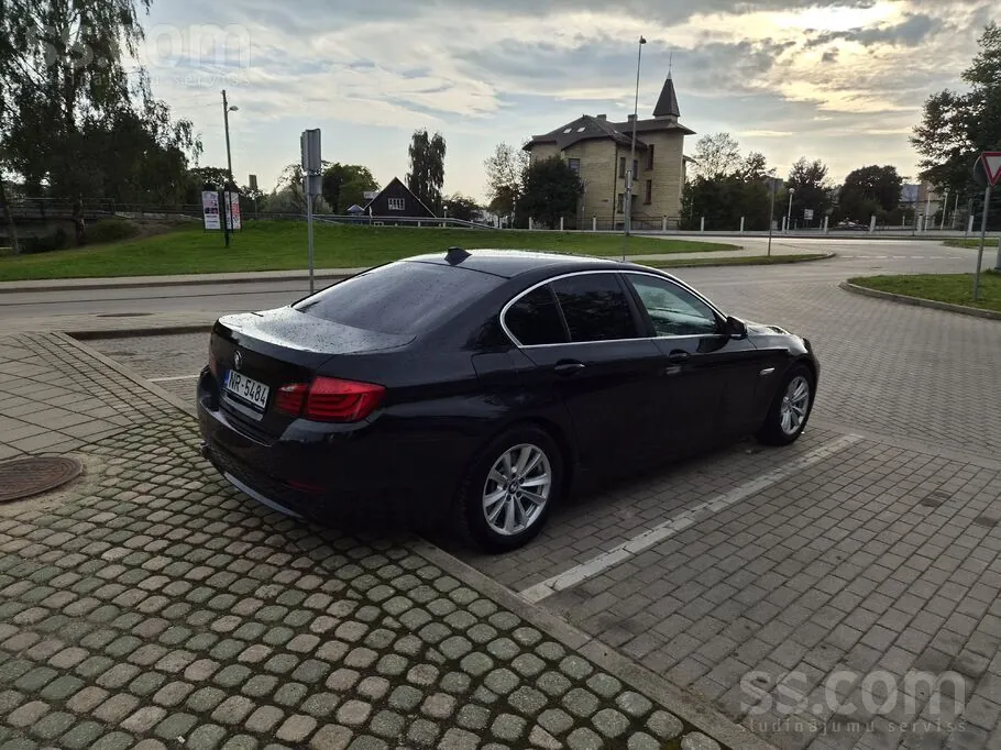 BMW 525 2010 photo 4