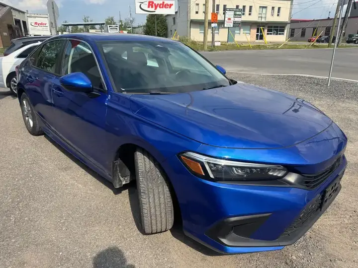 Honda Civic 2022 photo 2