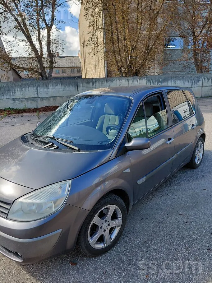 Renault Scenic 2004 photo 2