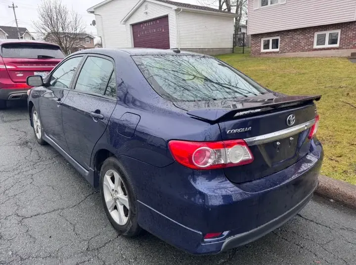 Toyota Corolla 2011 photo 2