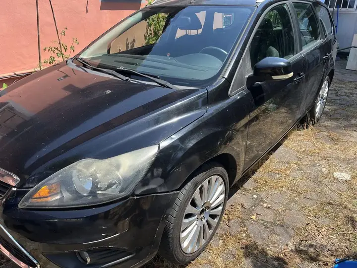 Ford Focus 2009 photo 4
