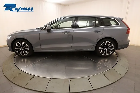 Volvo V60 2023 photo 3
