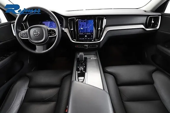 Volvo V60 2023 photo 2
