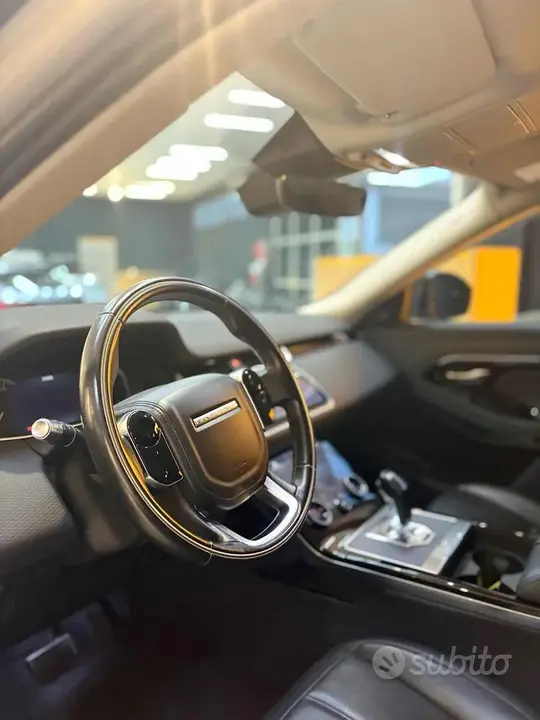 Land Rover Range Rover Evoque 2020 photo 5